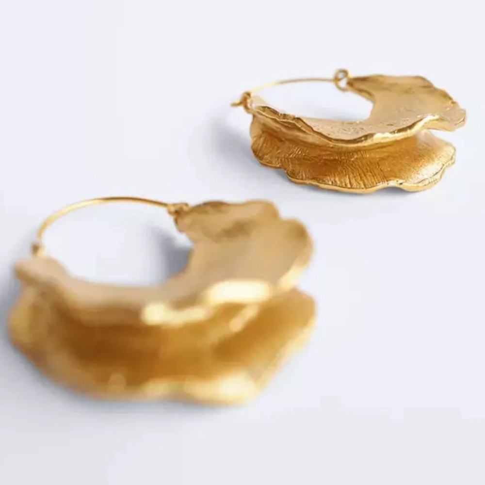Gold Crescent Moon Hoop Earrings - Picture 4 of 7